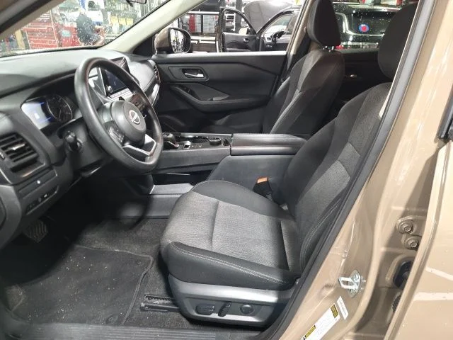 Used 2024 Beige/tan Nissan SV image 13