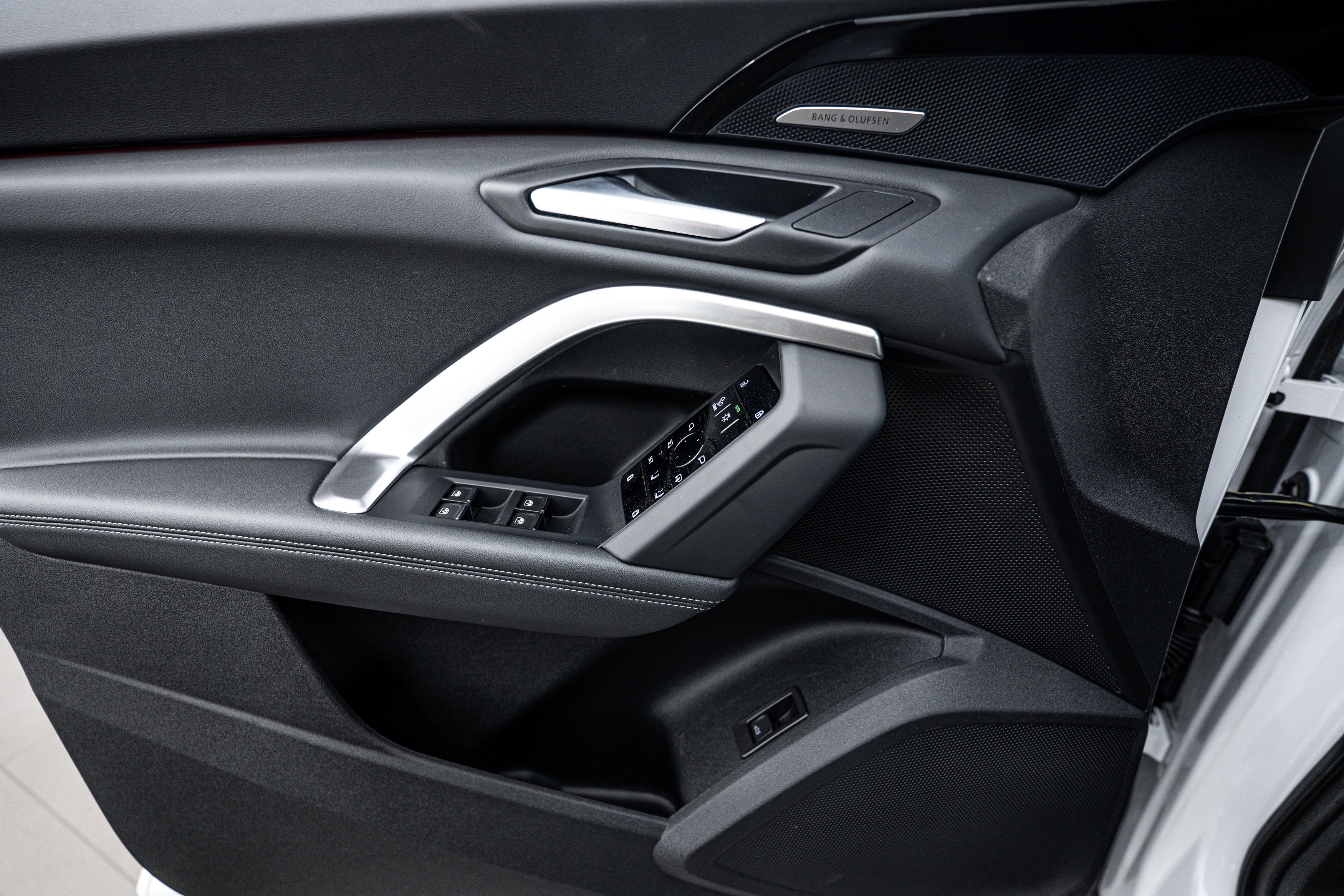 2025 Audi Q5 Premium Plus - Photo 11