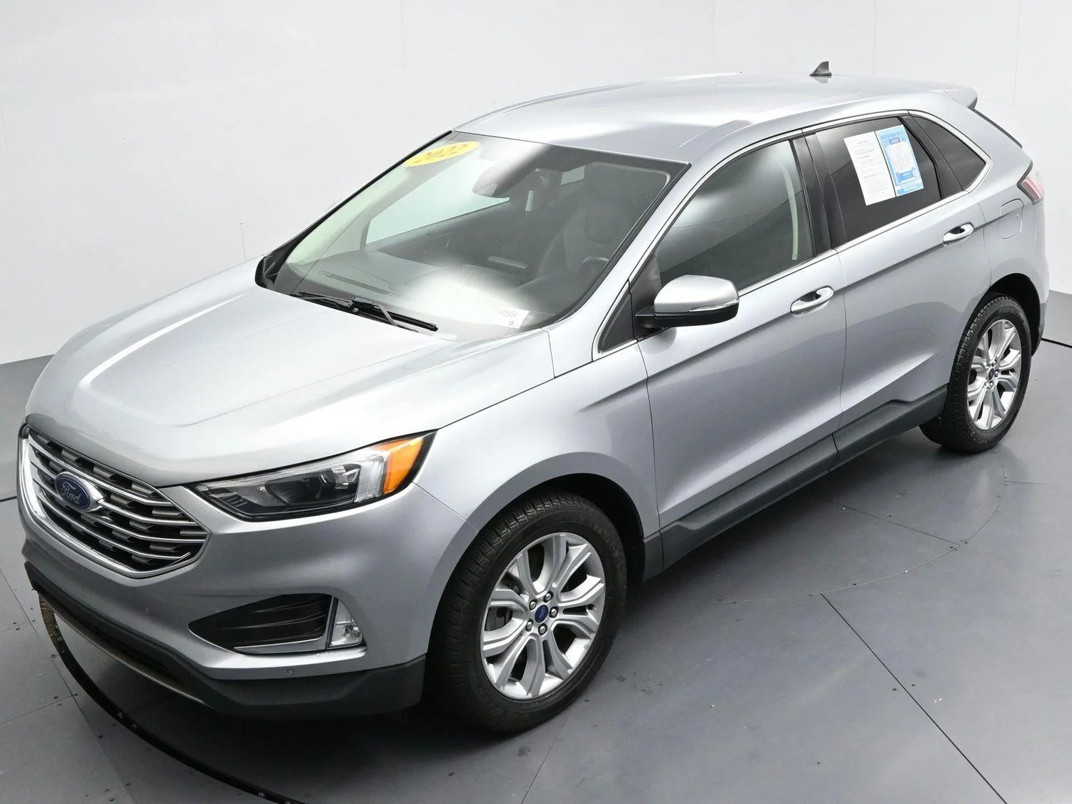 Used 2022 Iconic Silver Ford Titanium image 45