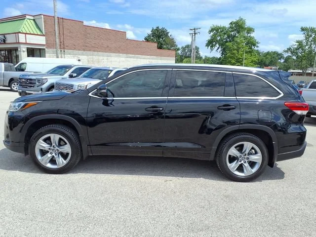 Used 2017 Black Toyota Limited image 21