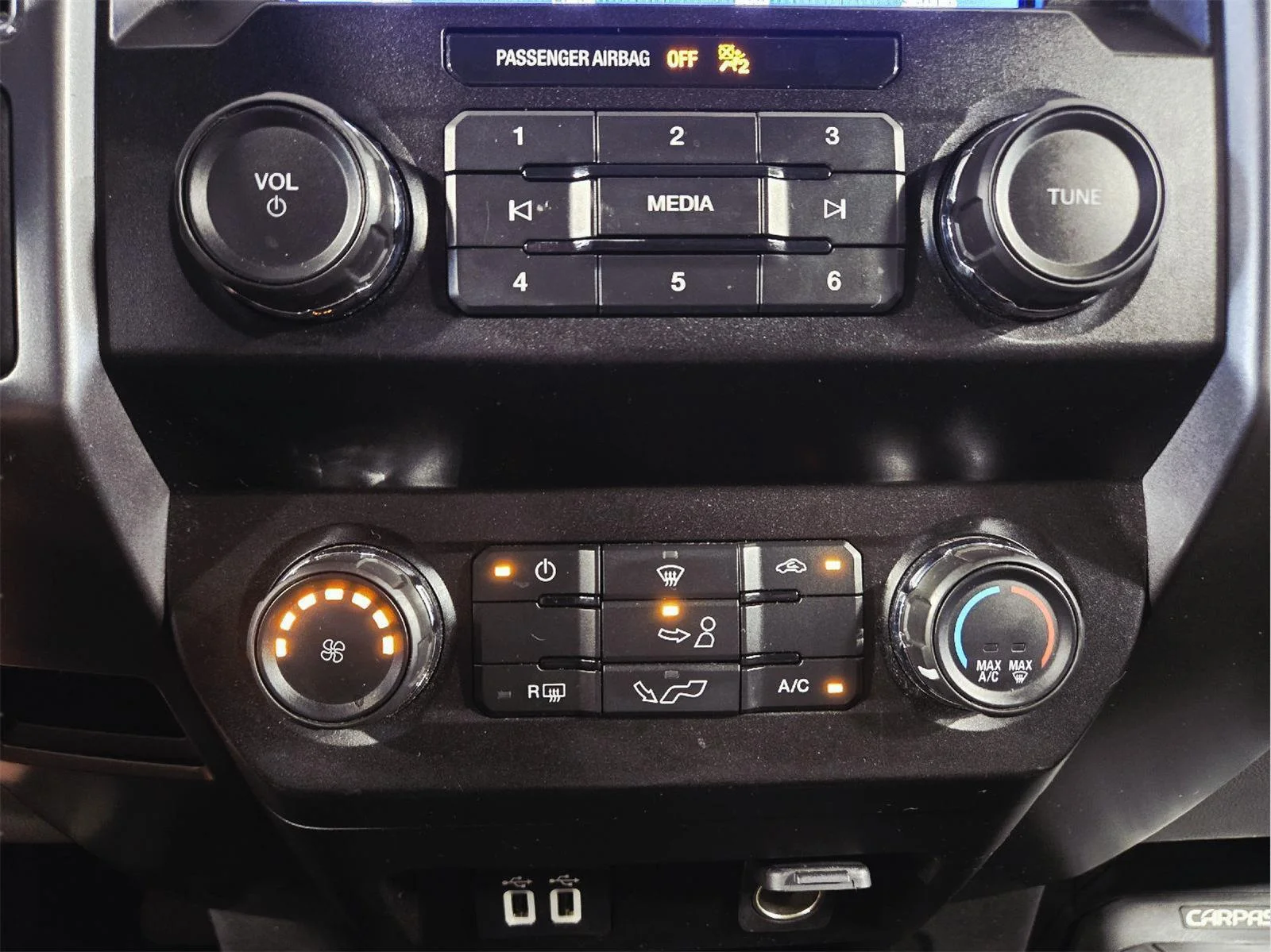 Used 2020 Agate Black Ford XLT image 40