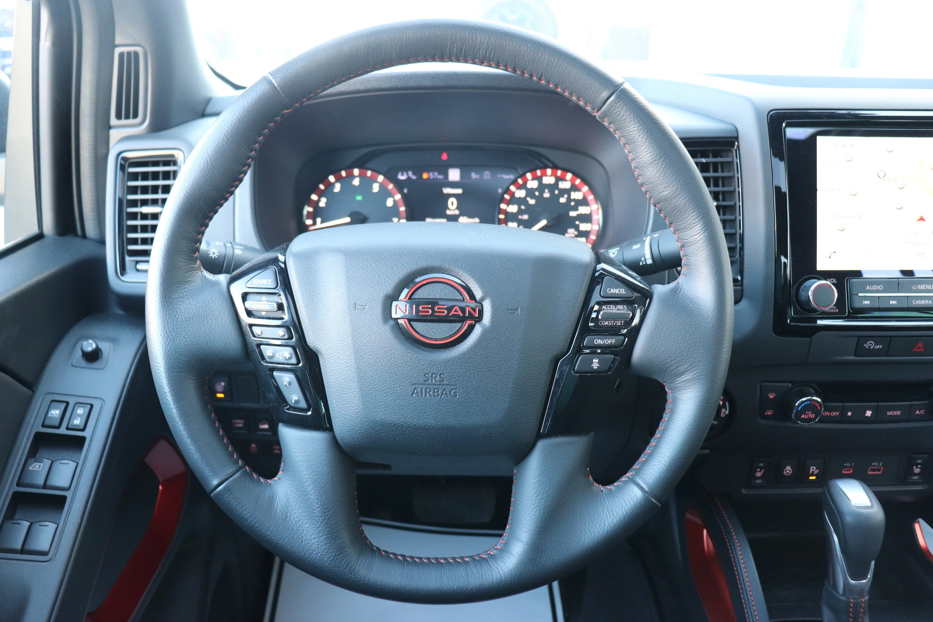 Used 2024 Green Nissan PRO-4X image 8