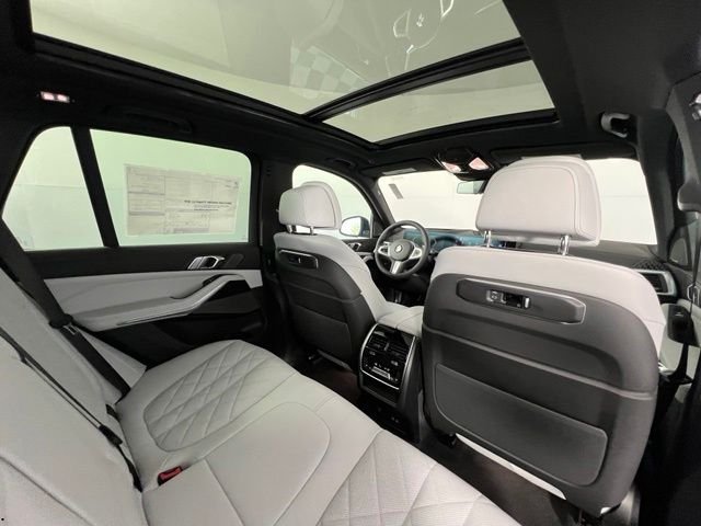 New 2026 Black BMW sDrive40i image 40