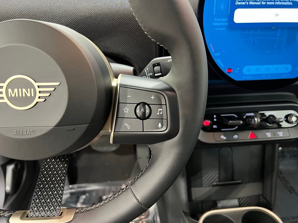 2025 MINI Hardtop 2 Door Base - Photo 15