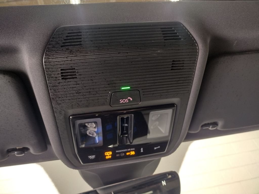Used 2023 Black Volkswagen Pro S image 30