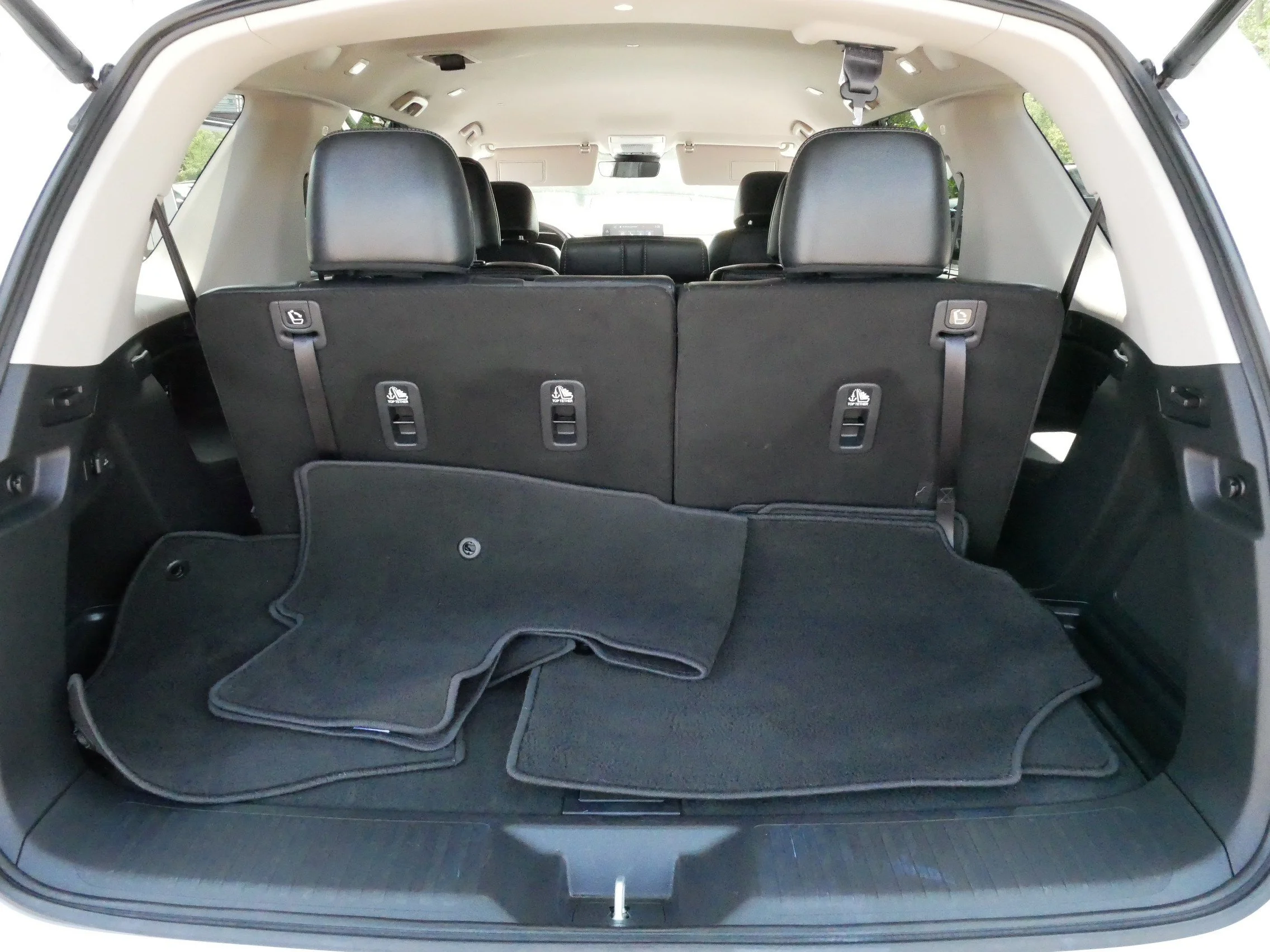 Certified Used 2025 Platinum White Pearl Honda EX-L image 18