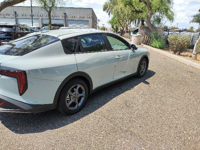 Certified Used 2025 Morning Haze Kia LXS image 10