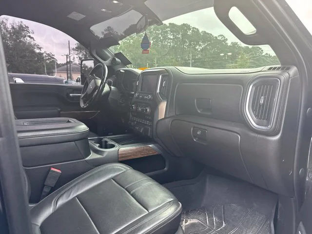 Used 2022 Black Chevrolet High Country image 7