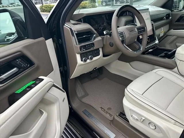 2026 GMC Yukon XL Denali - Photo 20