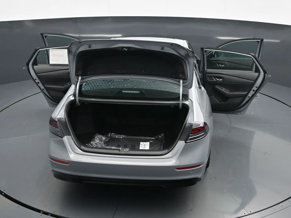 New 2026 Urban Gray Pearl Honda EX-L image 31