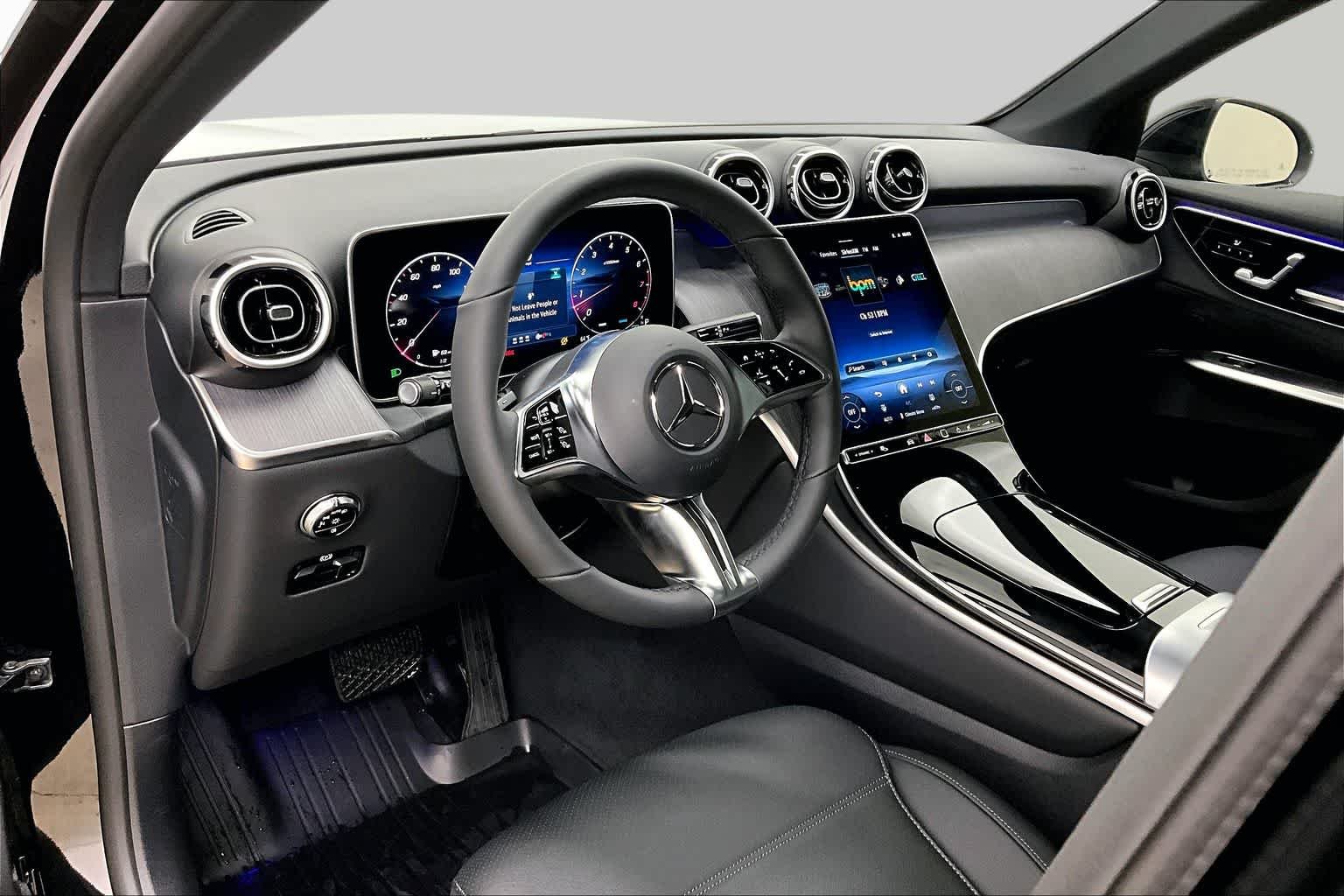 New 2026 Black Mercedes-Benz GLC 300 image 8