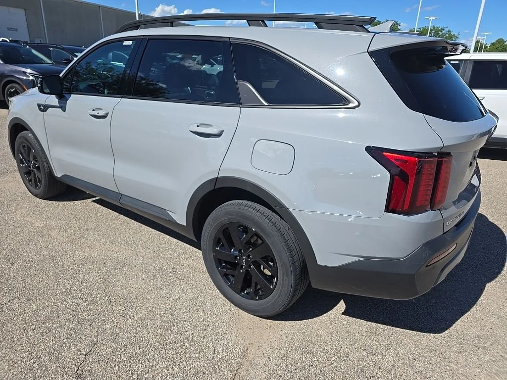 Used 2023 Gray Kia X-Line S image 5