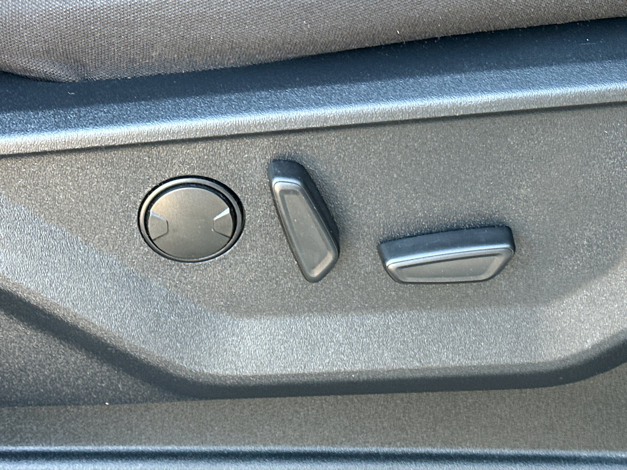 Used 2024 AVALANCHE Ford XLT image 35