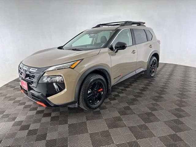 Used 2025 Beige/tan Nissan Rock Creek image 3