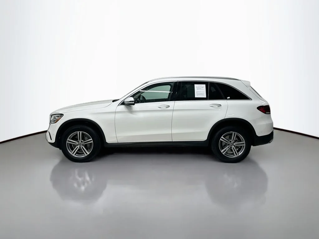 Certified Used 2022 Polar White Mercedes-Benz GLC 300 image 2