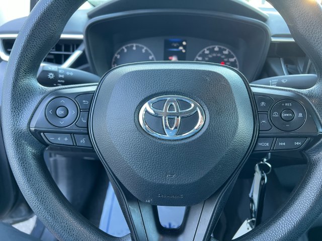 Used 2024  Toyota LE image 19