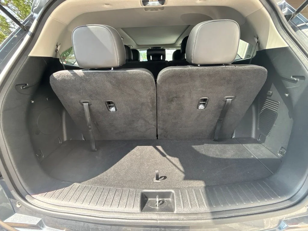 Used 2023 Gray Kia S image 20