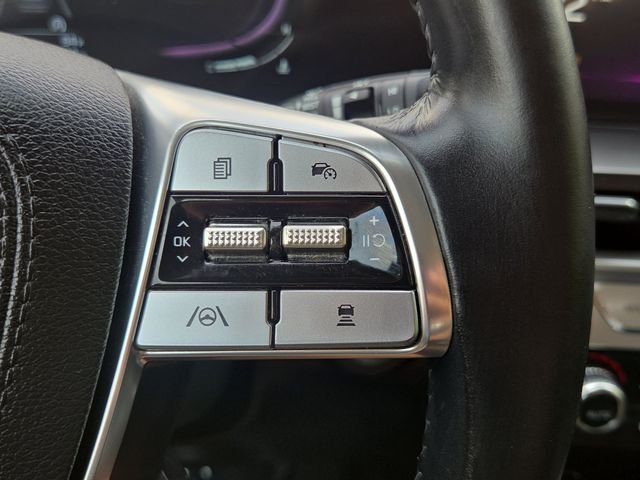 Certified Used 2023 White Kia S image 19