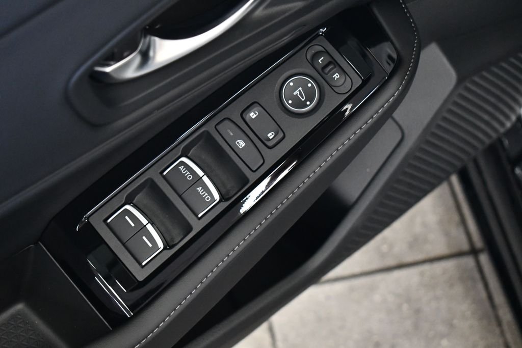 2026 Honda Accord Hybrid Touring - Photo 9