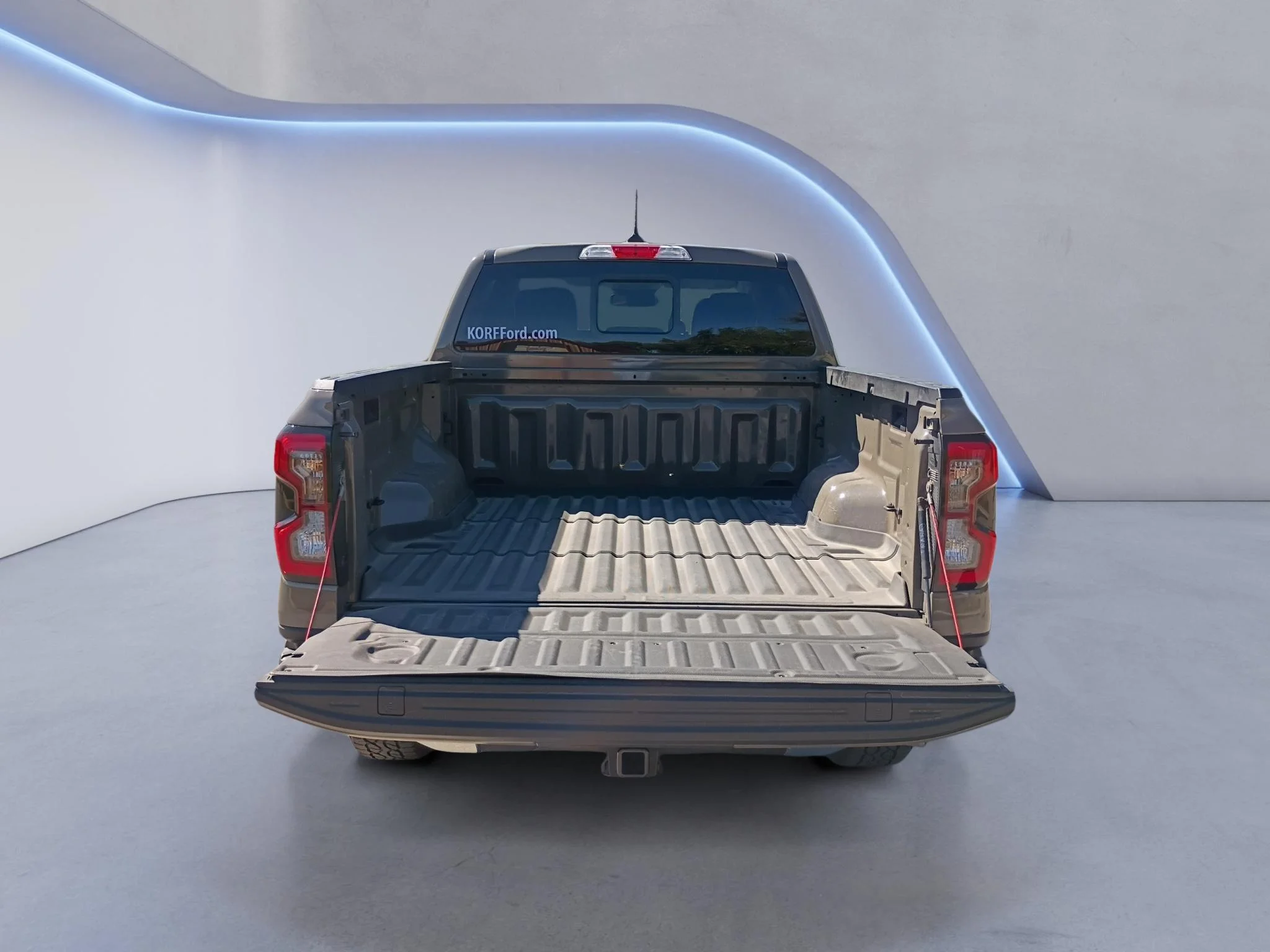 Used 2025 Marsh Gray Ford XLT image 5
