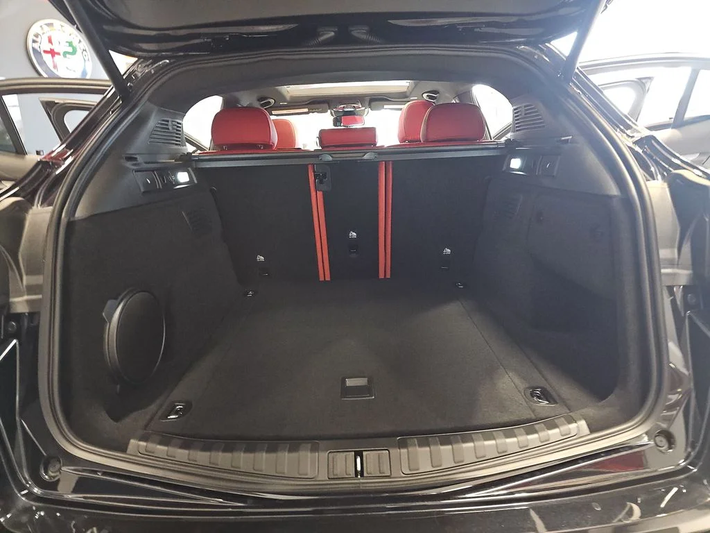 2025 Alfa Romeo Stelvio Base - Photo 11