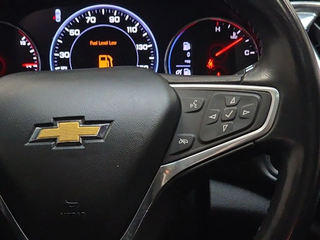 Used 2022 Blue Chevrolet Premier image 17