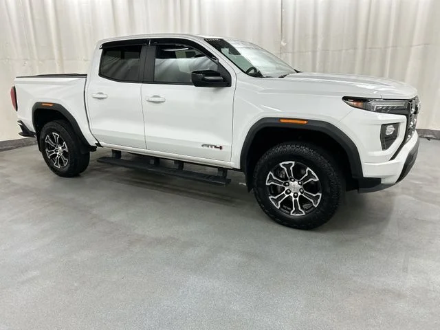 2024 GMC Canyon AT4