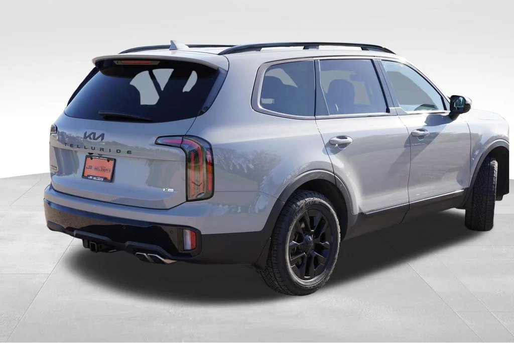 Used 2025 Wolf Gray Kia SX-Prestige X-Pro image 5