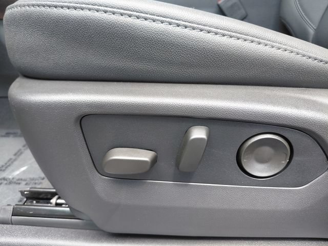 2026 GMC Sierra 1500 SLT - Photo 17