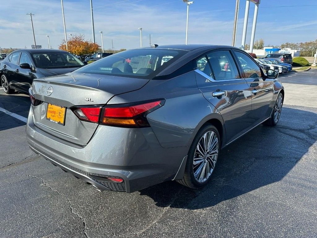 Used 2025 Gray Nissan 2.5 SL image 3
