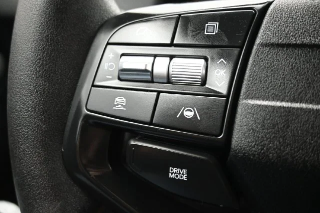 Used 2025 Blue Kia LXS image 17