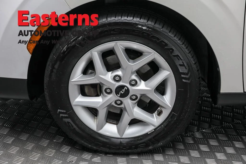 Used 2023 White Kia LX image 30