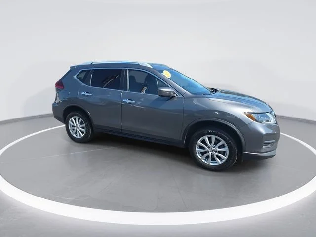Used 2019 Gray Nissan S image 2