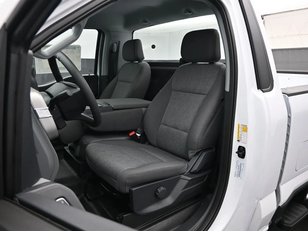 New 2026 Oxford White Ford XL image 8
