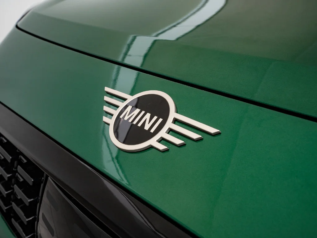 Used 2026 British Racing Green MINI Signature Plus image 3