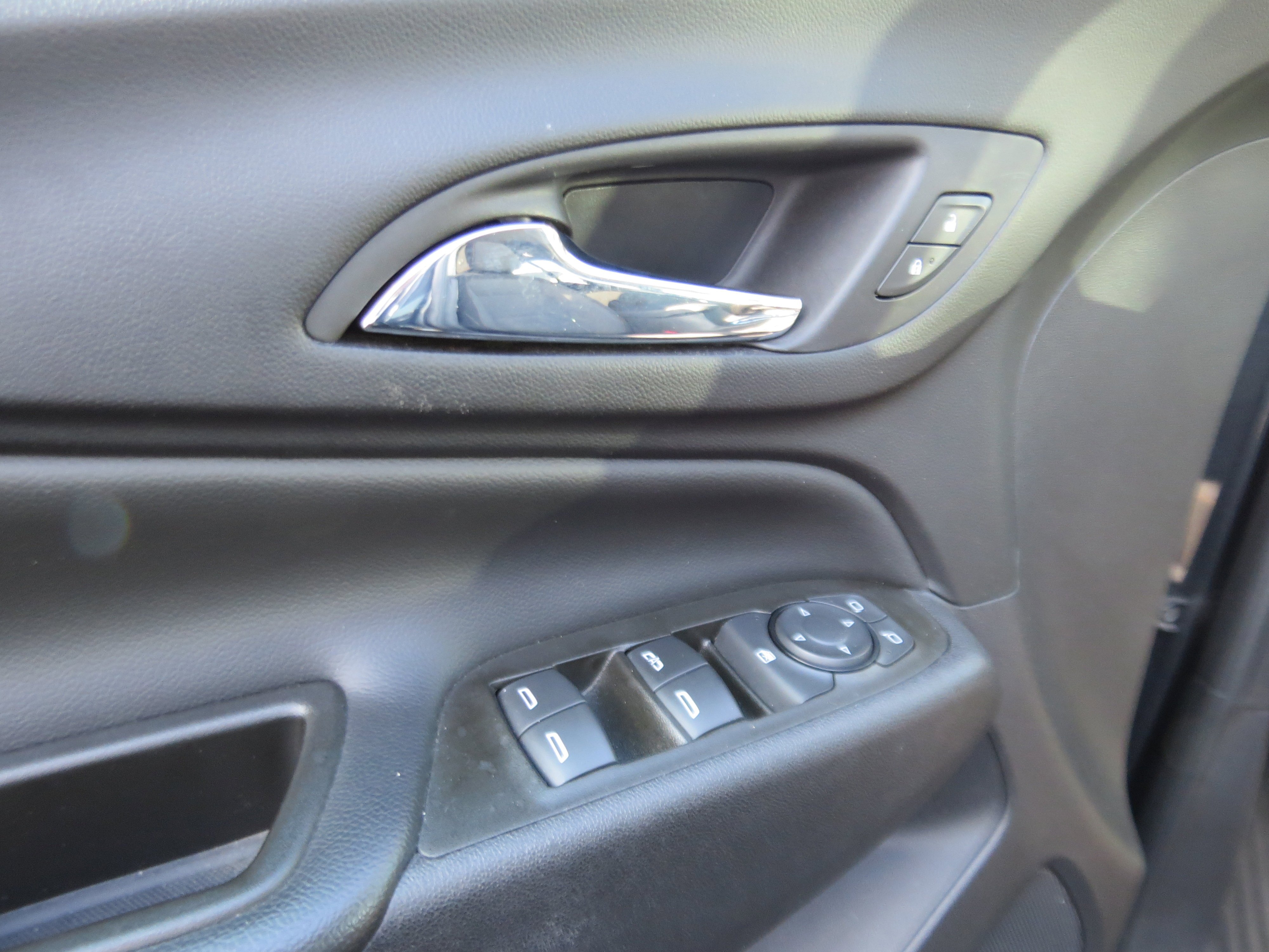 Used 2023 Iron Gray Metallic Chevrolet LT image 13