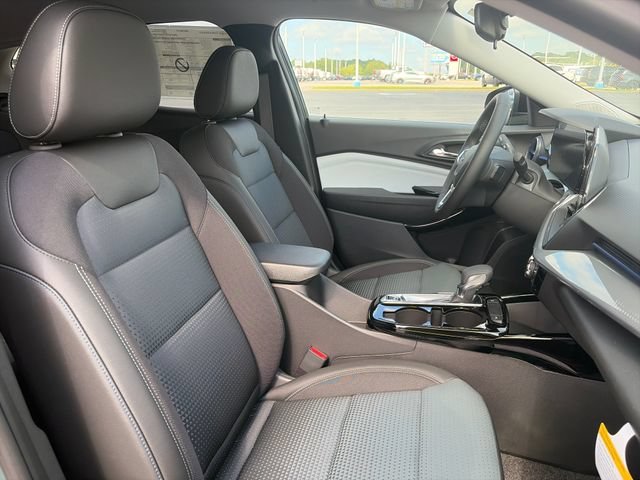2026 Chevrolet Trax LT - Photo 11