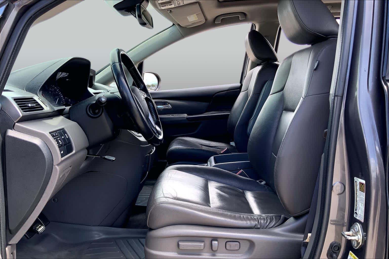 Used 2016  Honda EX-L image 8