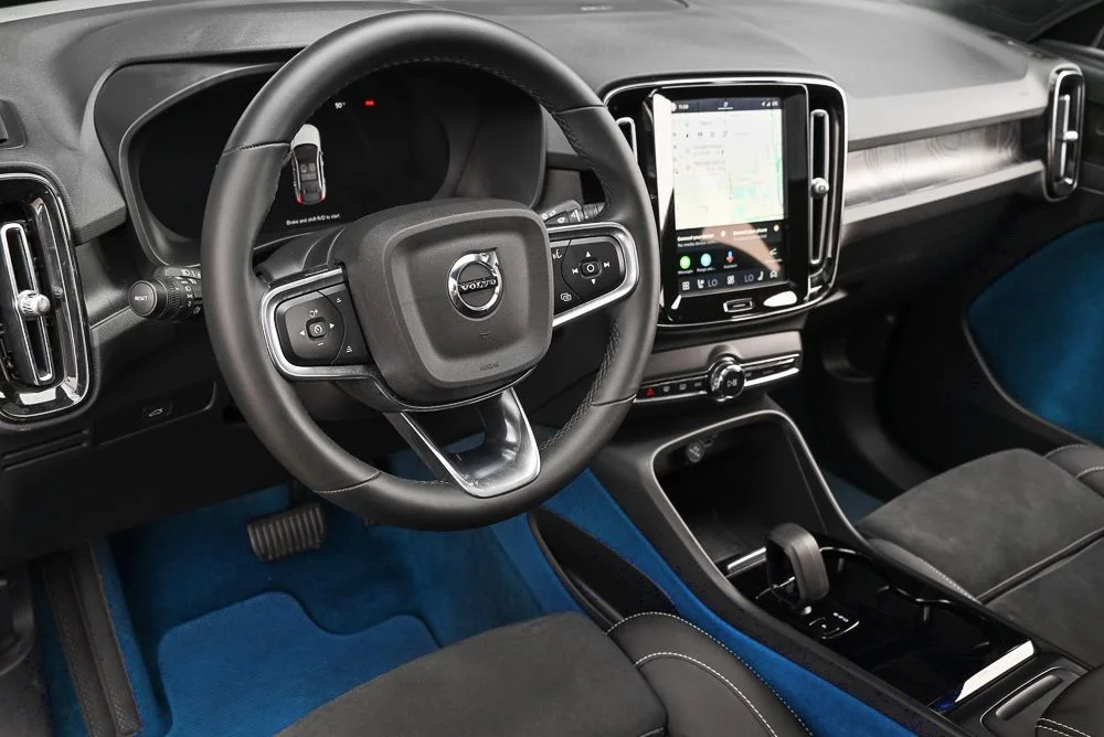 Used 2023 Gray Volvo Ultimate image 12