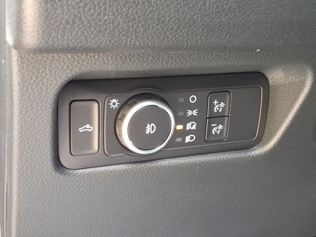 New 2026 Desert Sand Ford XLT image 21