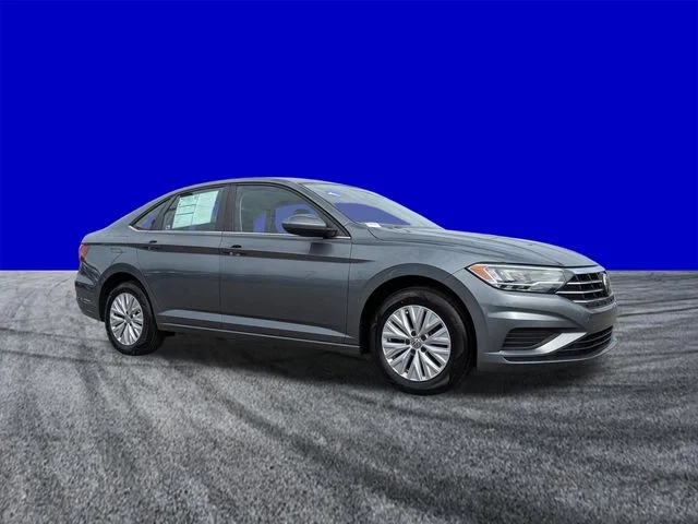 Certified Used 2019 Platinum Gray Metallic Volkswagen 1.4T S image 2