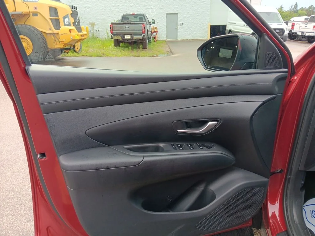 Used 2025 Ultimate Red Hyundai SEL Convenience image 14