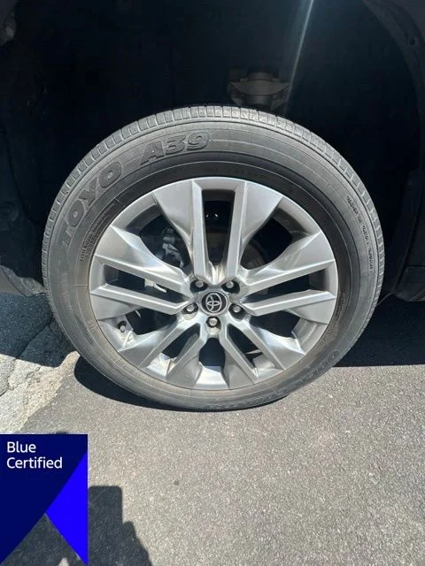 Used 2022 Black Toyota XLE Premium image 7