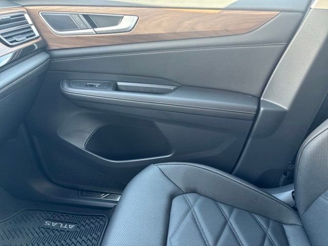 New 2026 Pure Gray Volkswagen SE w/Technology image 17