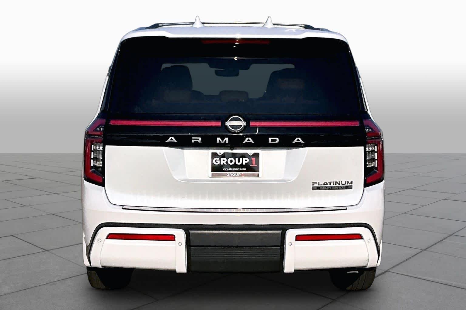 Used 2025 Everest White Pearl Tricoat Nissan Platinum Reserve image 5