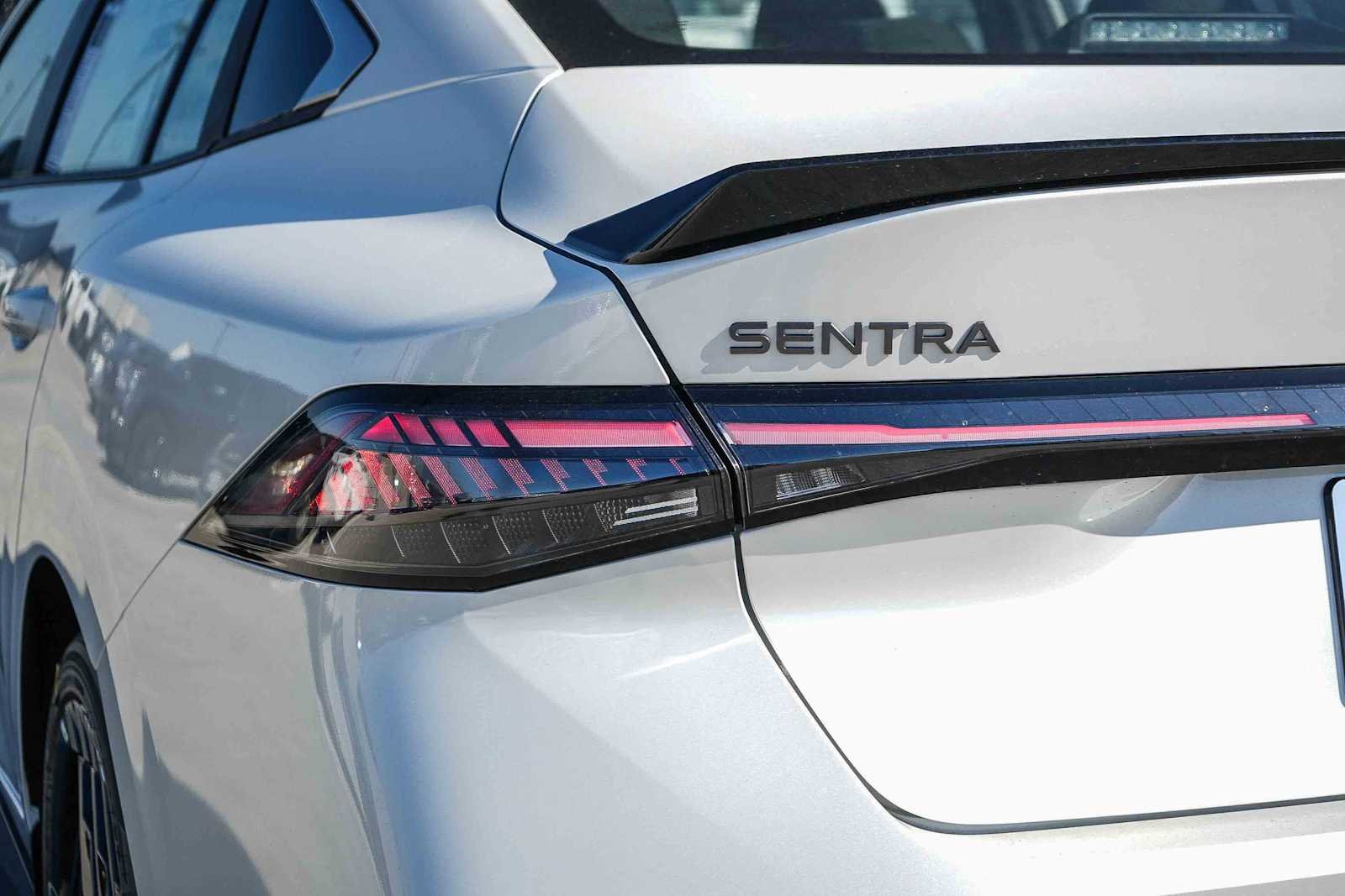 New 2027 Aspen White TriCoat Nissan SR image 9