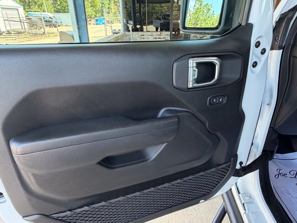 Used 2025 White Jeep Sport image 22
