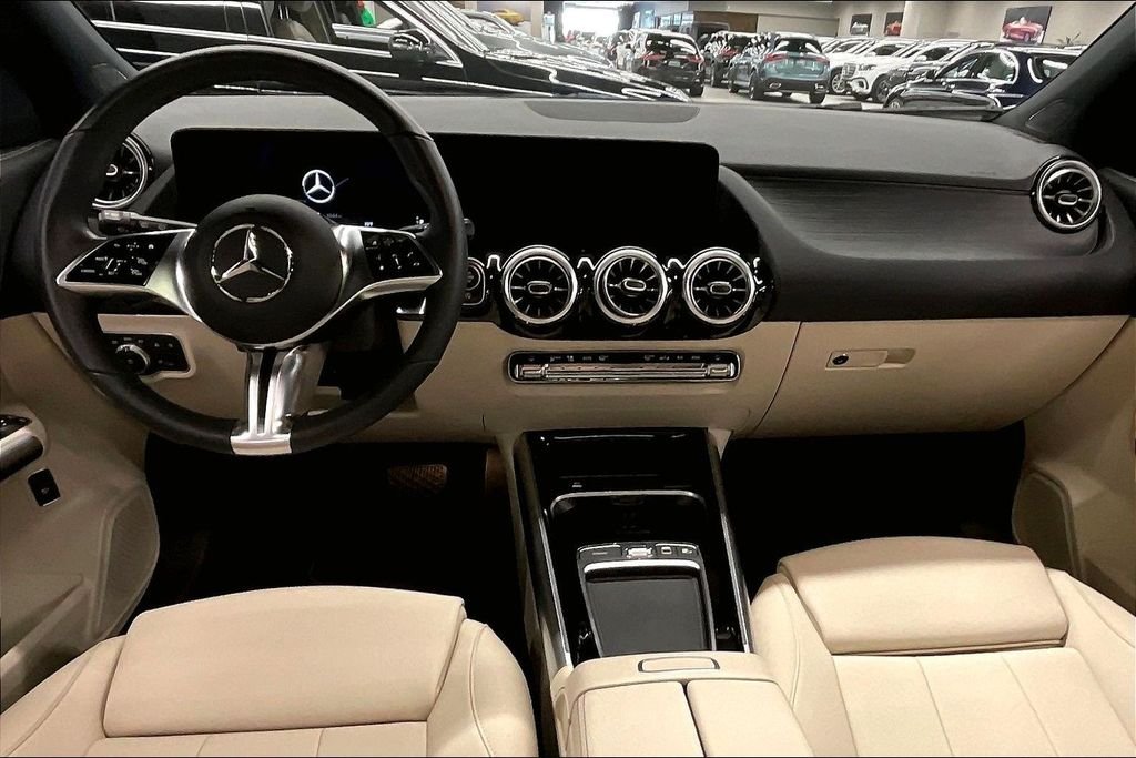 2025 Mercedes-Benz GLA GLA250 - Photo 13