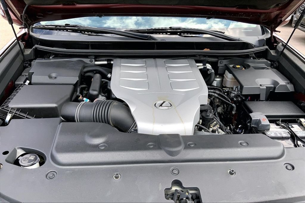 Used 2020 Red Lexus 460 image 29