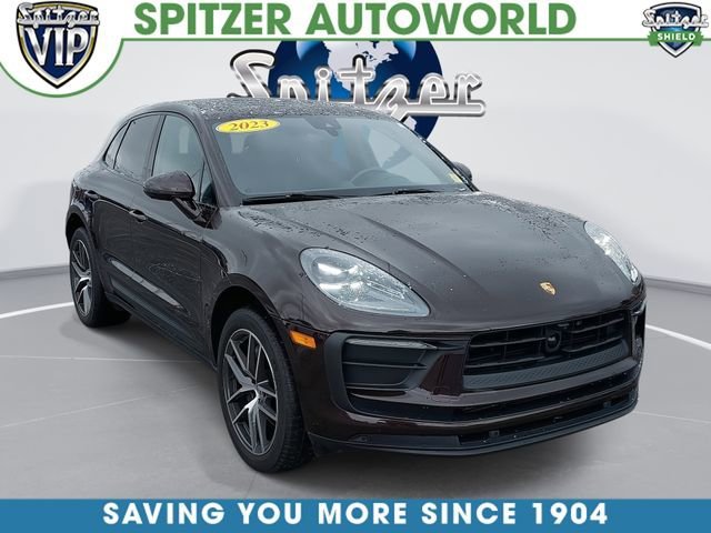 2023 Porsche Macan Base